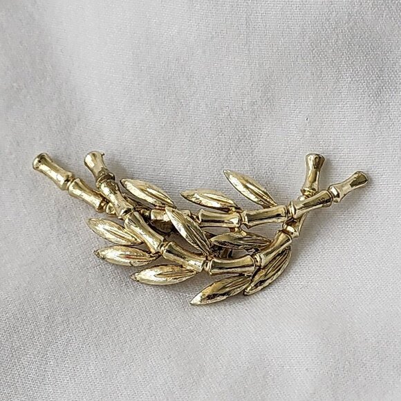 Bamboo Shoot Leaves Branches Cluster‎ Unsigned Brooch Pin Gold Tone Vintage MCM - Picture 1 of 4